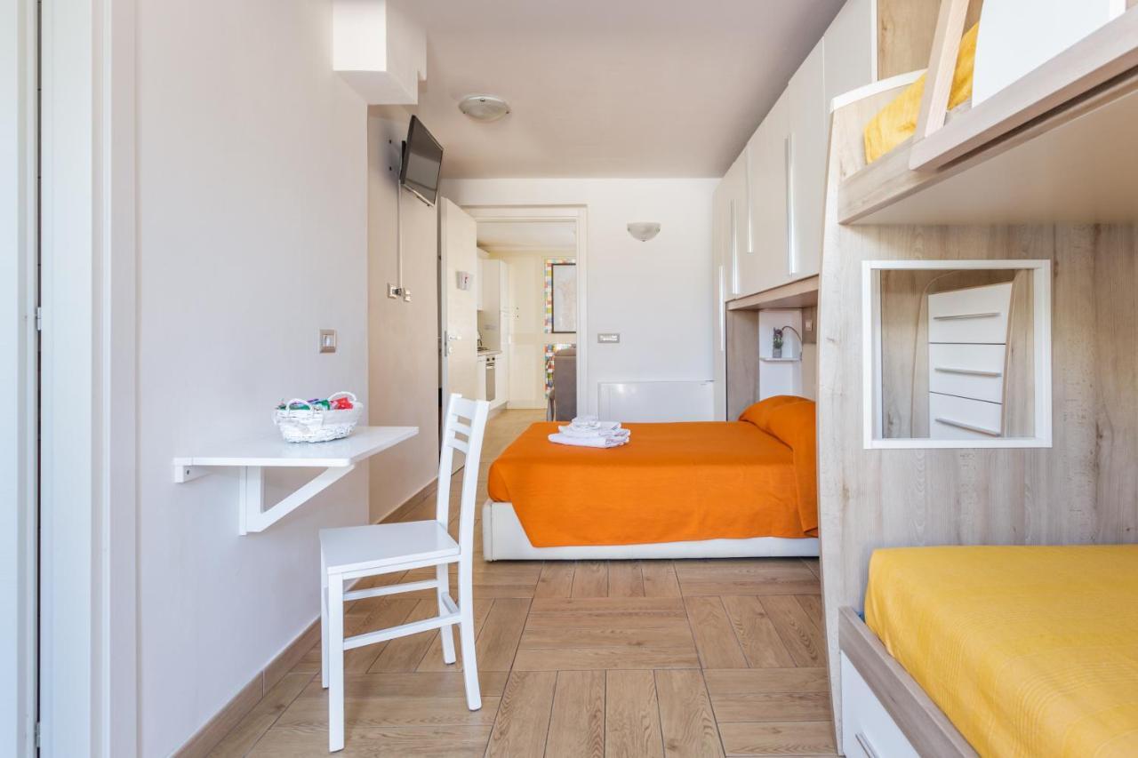 Oristano Camera Arancio Max 3Pers,Bagno,Uso Cucina Kültér fotó