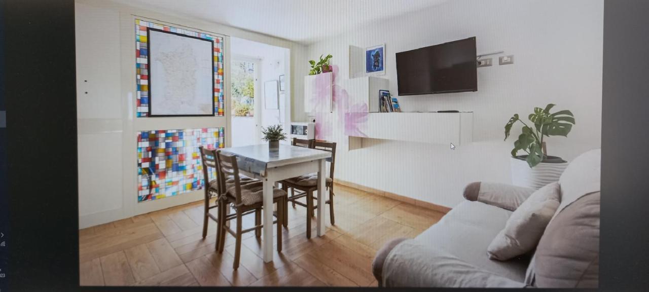 Oristano Camera Arancio Max 3Pers,Bagno,Uso Cucina Kültér fotó
